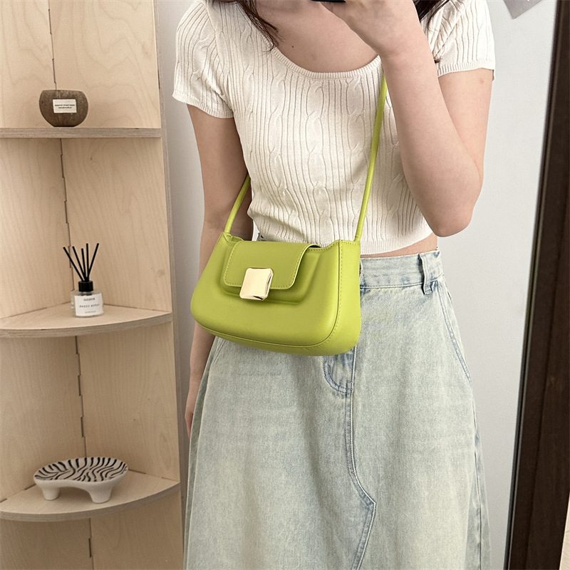 Minimalist Textured Shoulder Crossbody Bag view 4