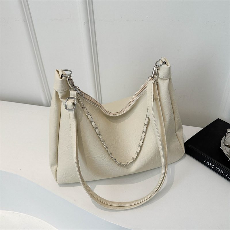 Chain Large Capacity Crossbody Bag view 2