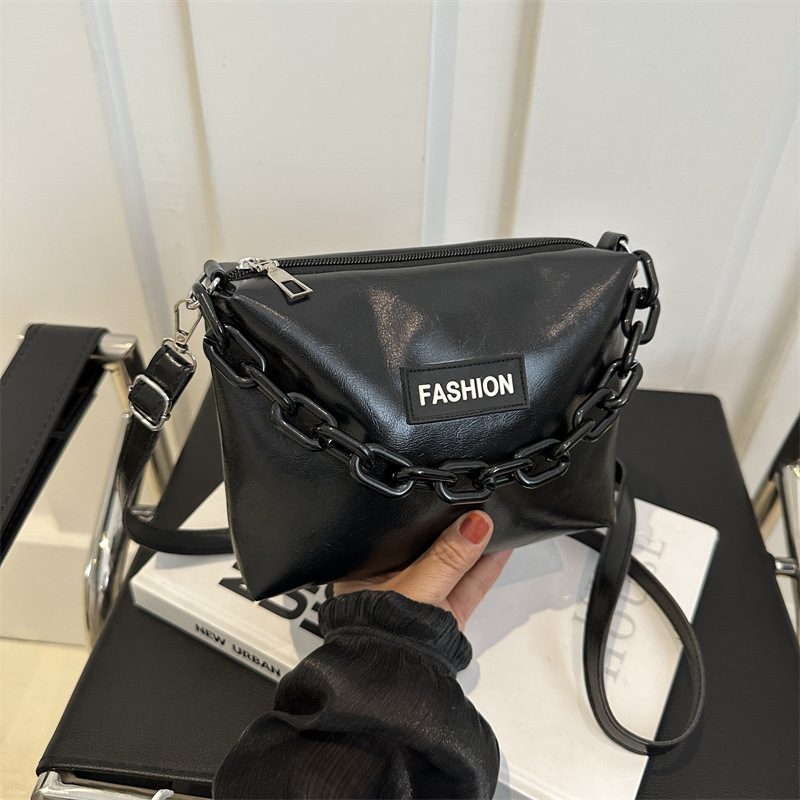 Acrylic Chain Crossbody Shoulder Bag view 3