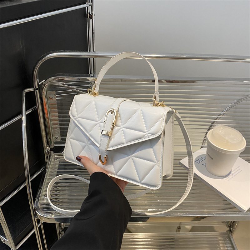 Tas Selempang Gagang Atas Minimalis view 4
