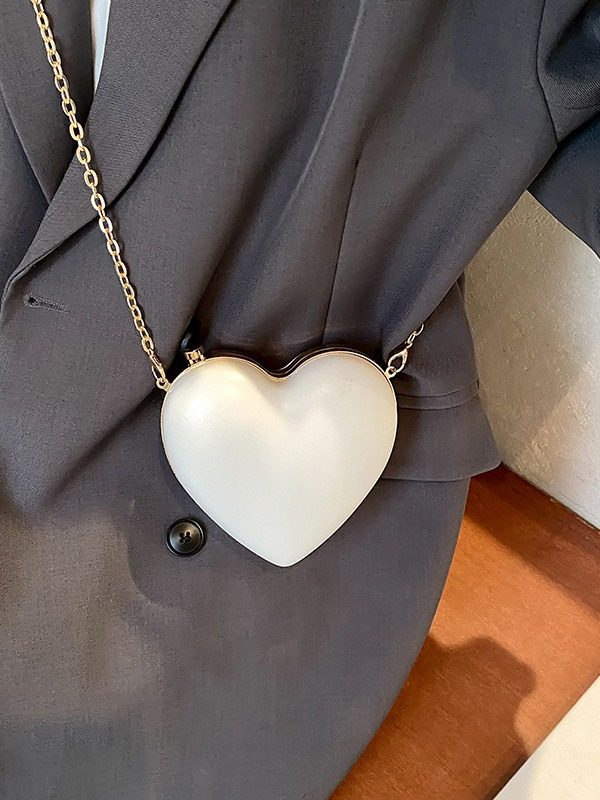 Heart Shaped Chain Crossbody Bag view 5