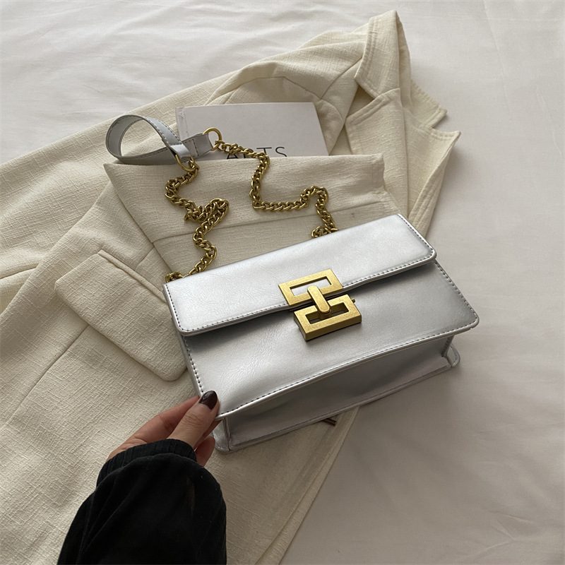 Chain Strap Small Square Shoulder Bag view 11