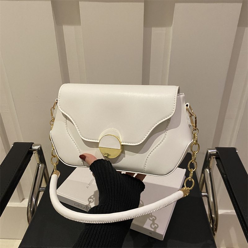 Retro Chain Crossbody Square Bag view 3