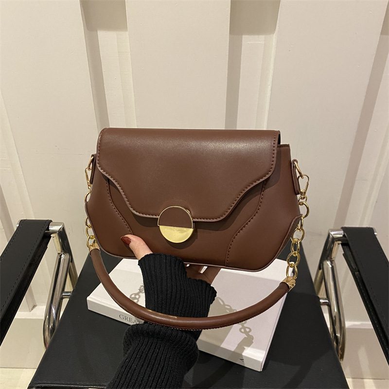 Retro Chain Crossbody Square Bag view 4