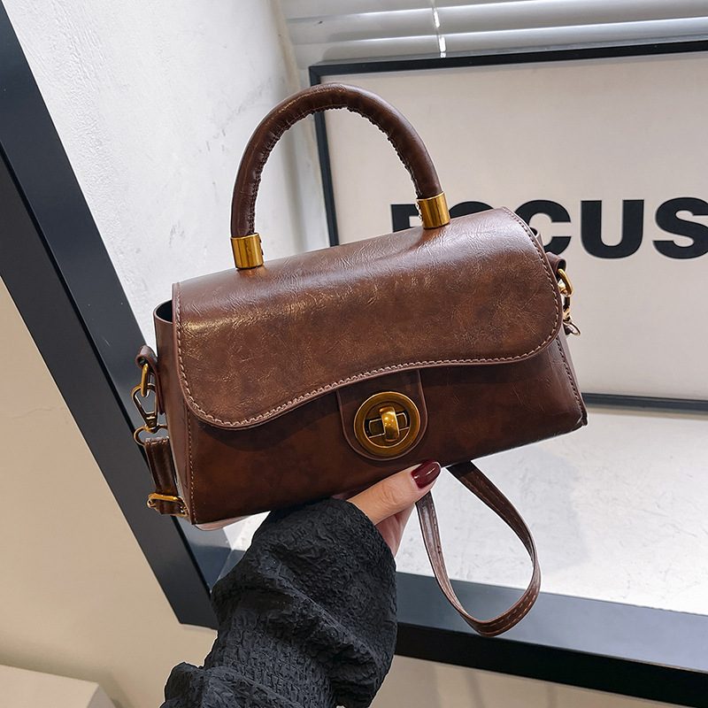 Retro Top-Handle Crossbody Square Bag view 3