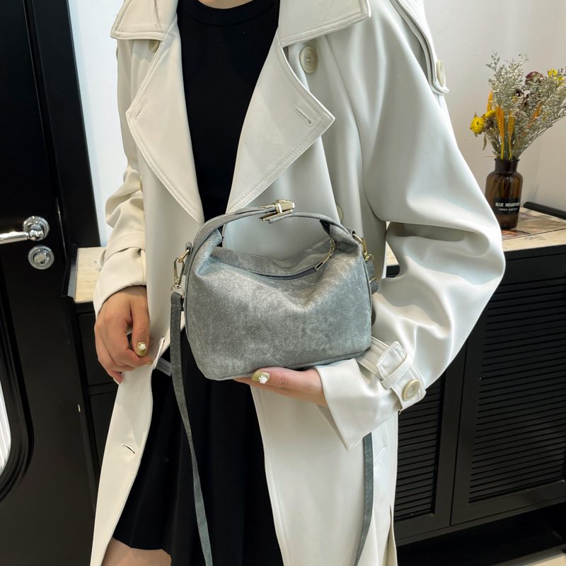 Minimalist Top-Handle Crossbody Square Bag view 2