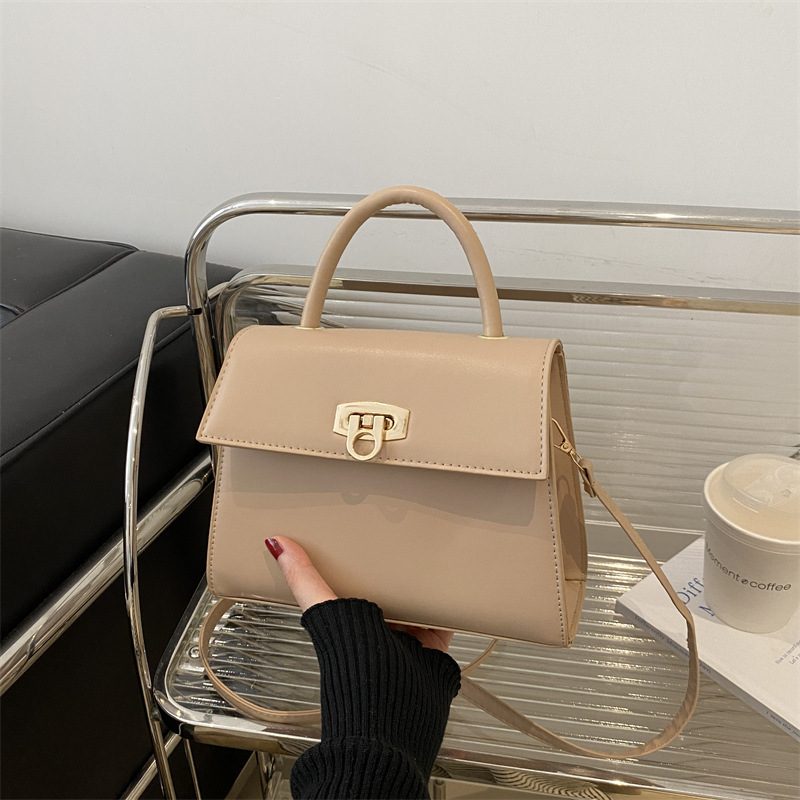 Minimalist Top-Handle Crossbody Square Bag view 4