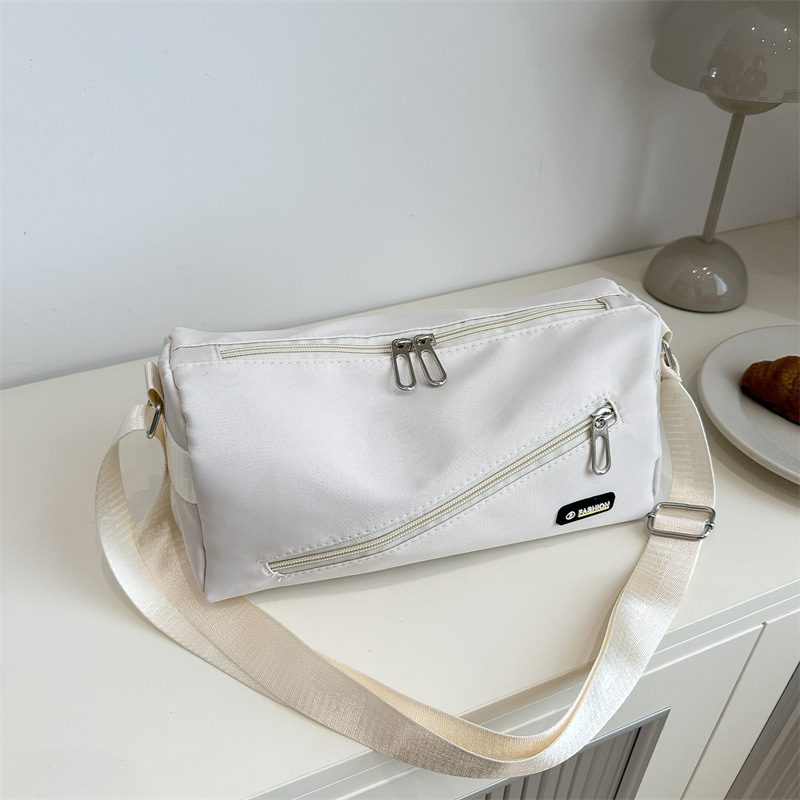 Large Capacity Casual Crossbody Bag view 2