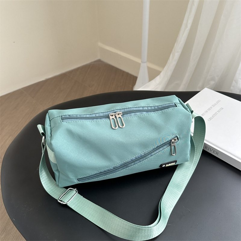 Large Capacity Casual Crossbody Bag view 4