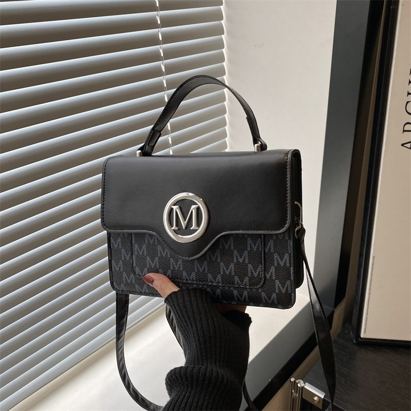 Retro Minimalist Small Square Crossbody Bag view 2
