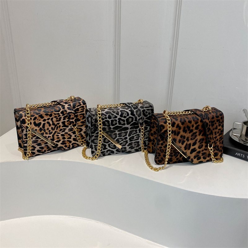 Leopard Print Chain Crossbody Shoulder Bag