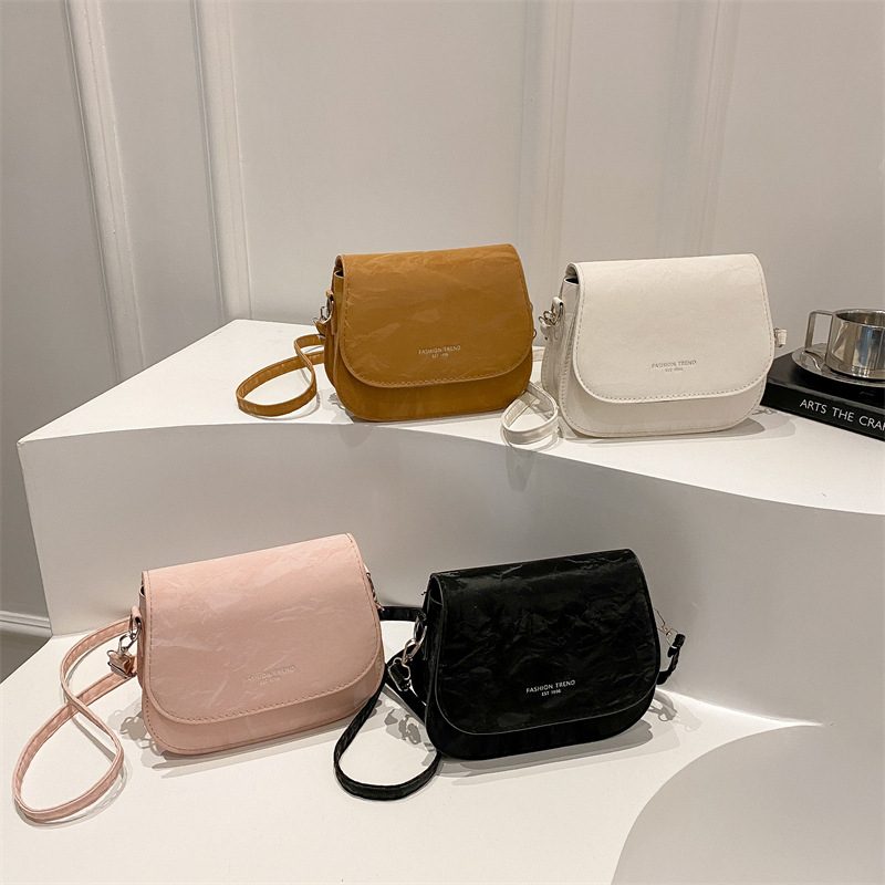 Saddle Crossbody Shoulder Bag