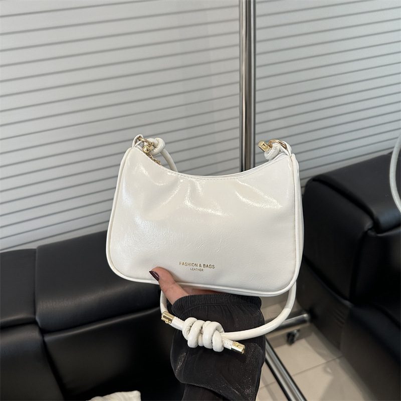 Minimalist Large Capacity Crossbody Shoulder Bag view 3
