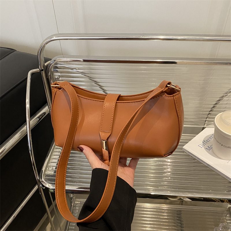 Tas Kotak Selempang Bahu Vintage dengan Buckle view 2