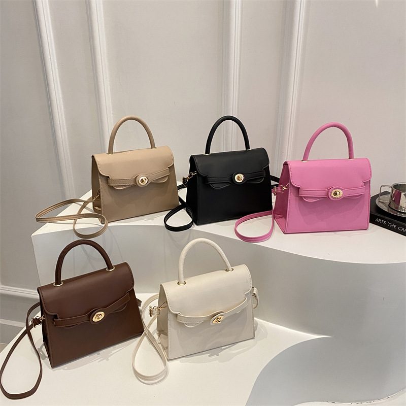 Retro Minimalist Large Capacity Crossbody Square Bag
