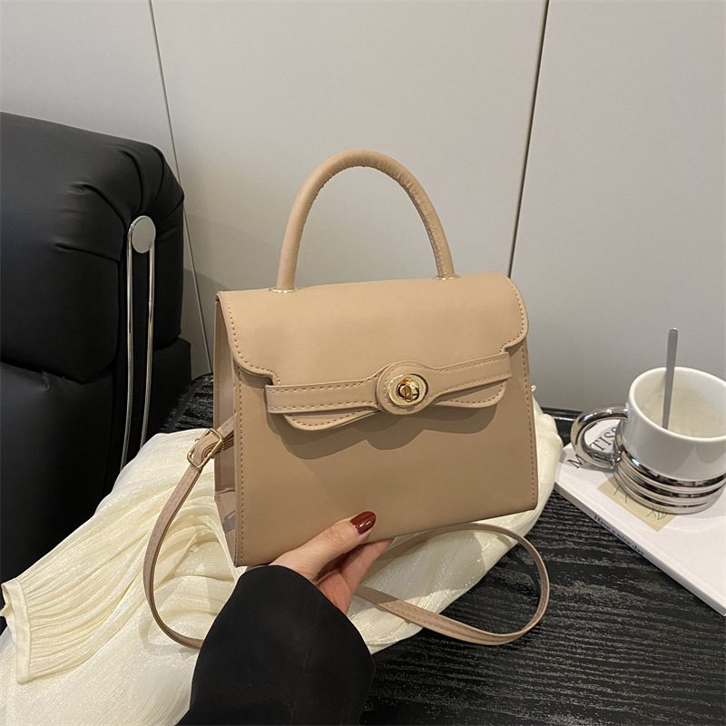 Retro Minimalist Large Capacity Crossbody Square Bag view 2