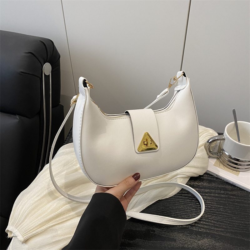 French Retro Flap Square Crossbody Bag view 3