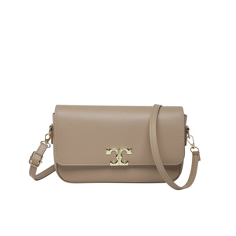 Minimalist Retro Underarm Crossbody Bag view 5
