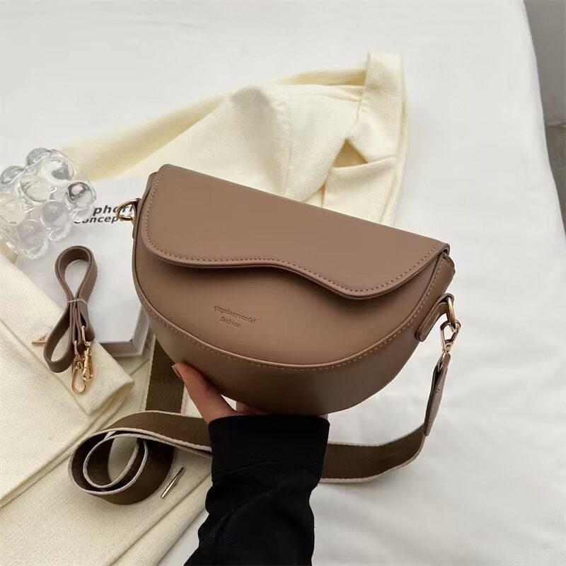 Retro Mini Square Crossbody Underarm Bag view 2