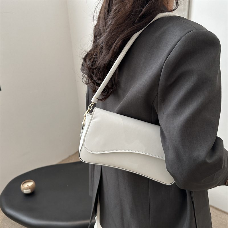 Vintage Shoulder Crossbody Bag view 2