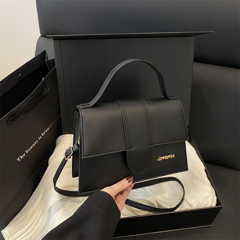 Minimalist Solid Color Square Crossbody Bag view 4