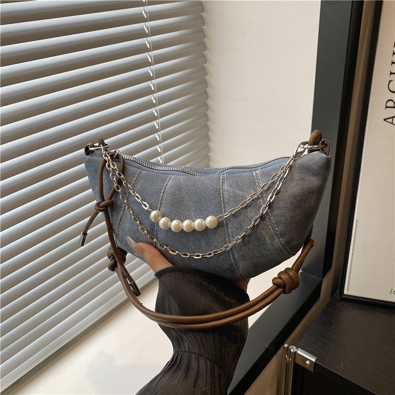 Casual Dumpling Crossbody Bag view 3