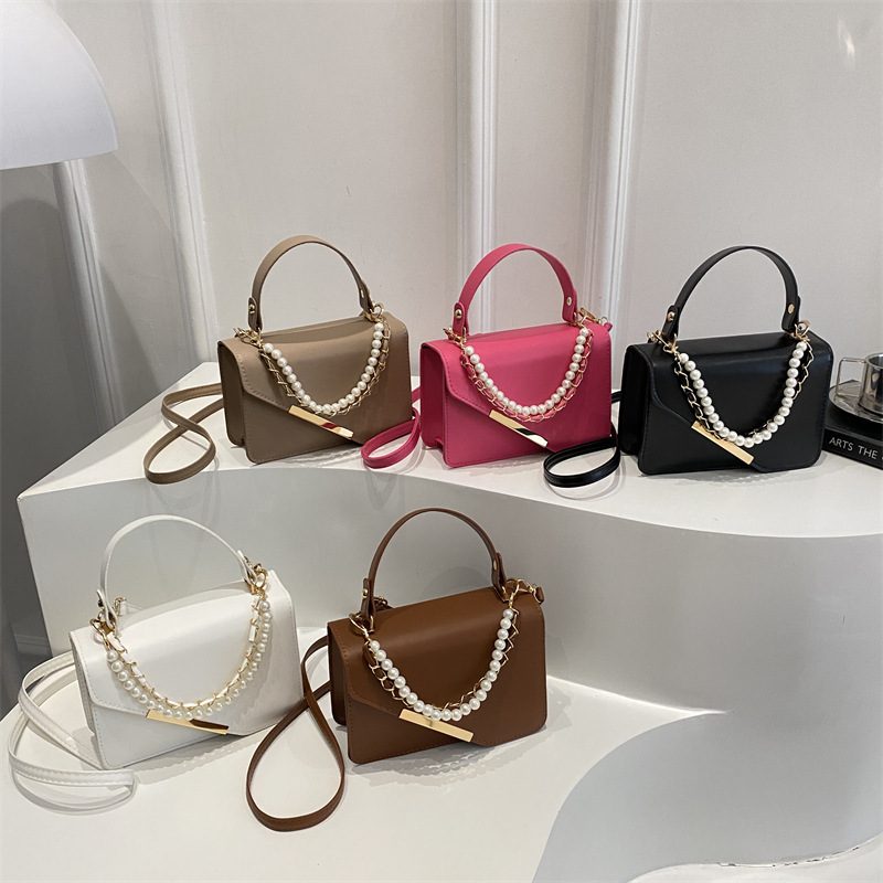 Chain Trim Quilted Crossbody Bag