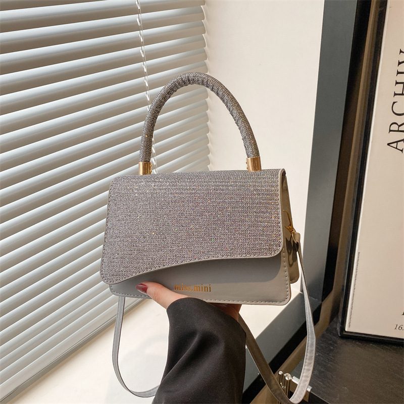 Minimalist Versatile Crossbody Handbag