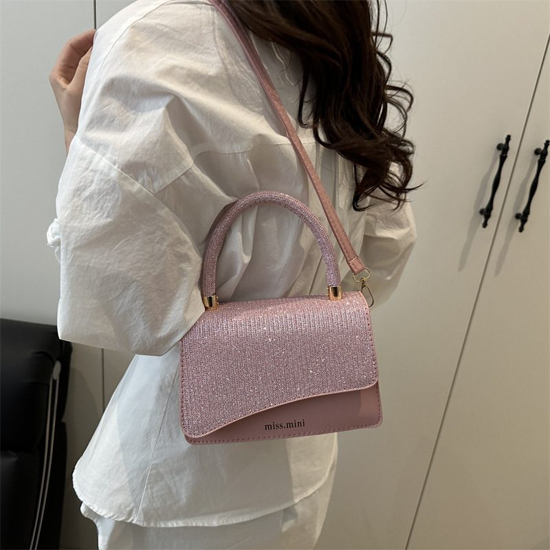 Minimalist Versatile Crossbody Handbag view 2