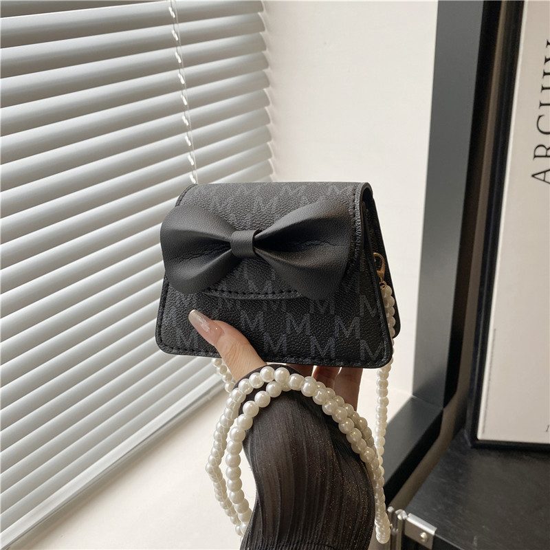 Bow Detail Crossbody Shoulder Bag view 3