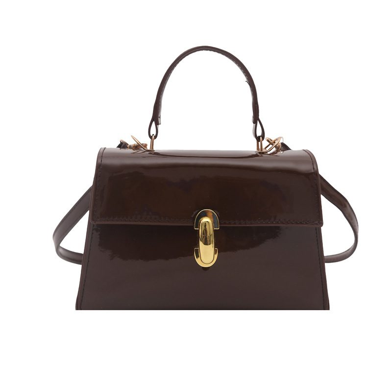 Sac bandoulière et épaule baguette chic view 8