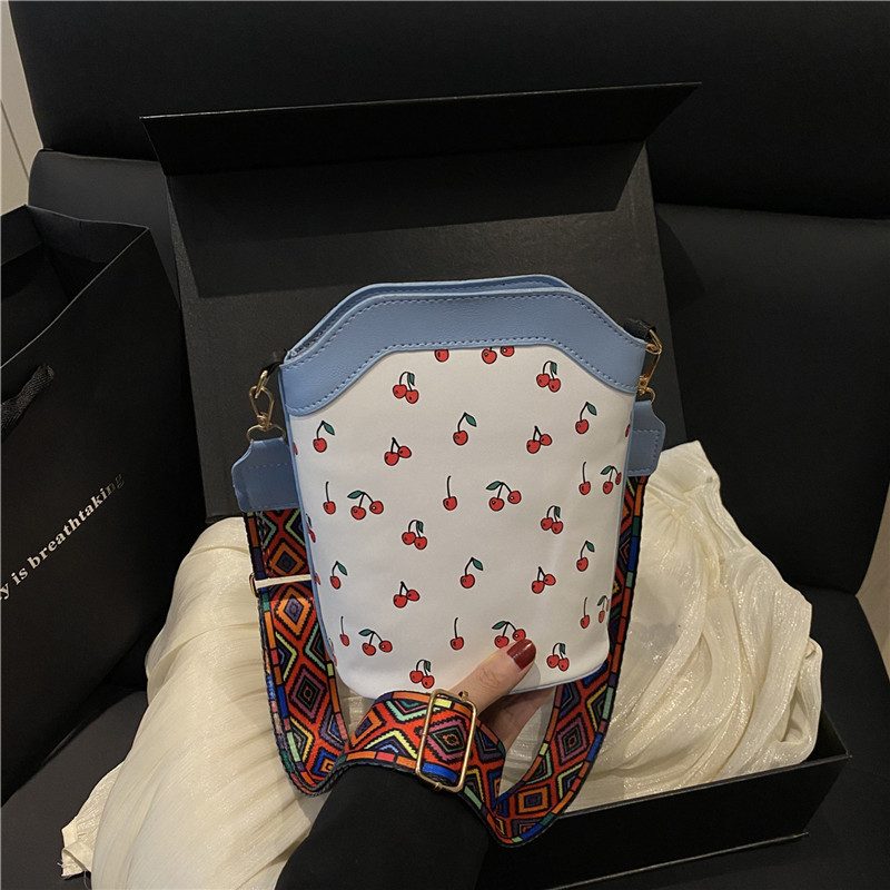 Cherry Print Sweet Crossbody Underarm Bag view 2
