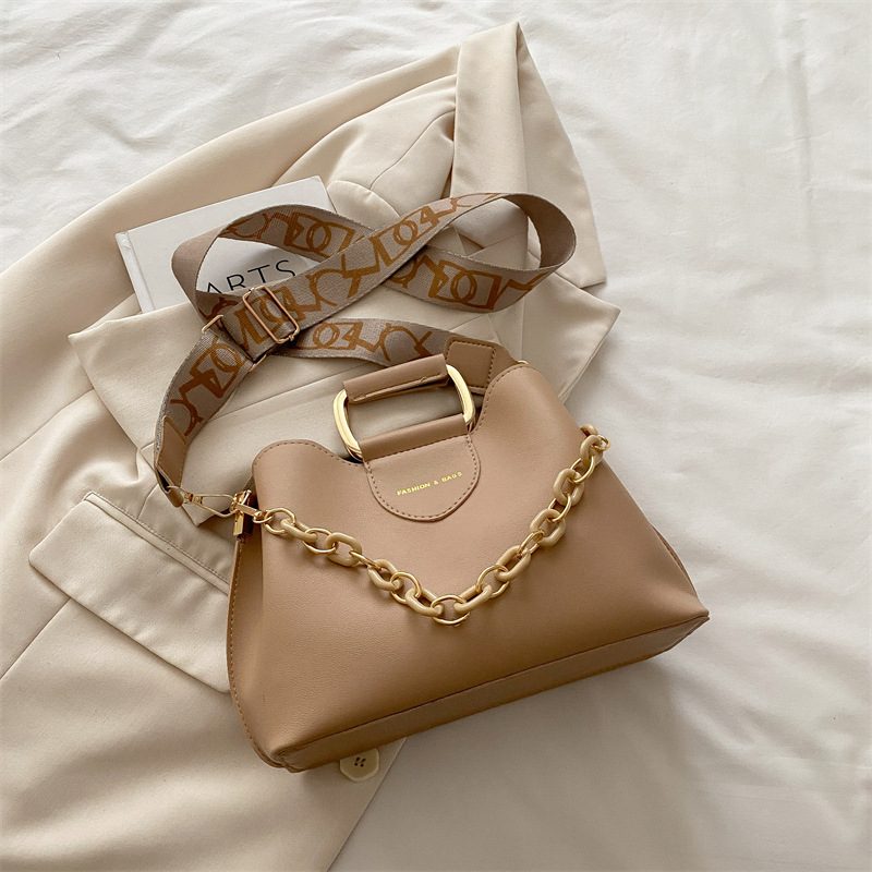 Minimalist Large Capacity Crossbody Bag view 7