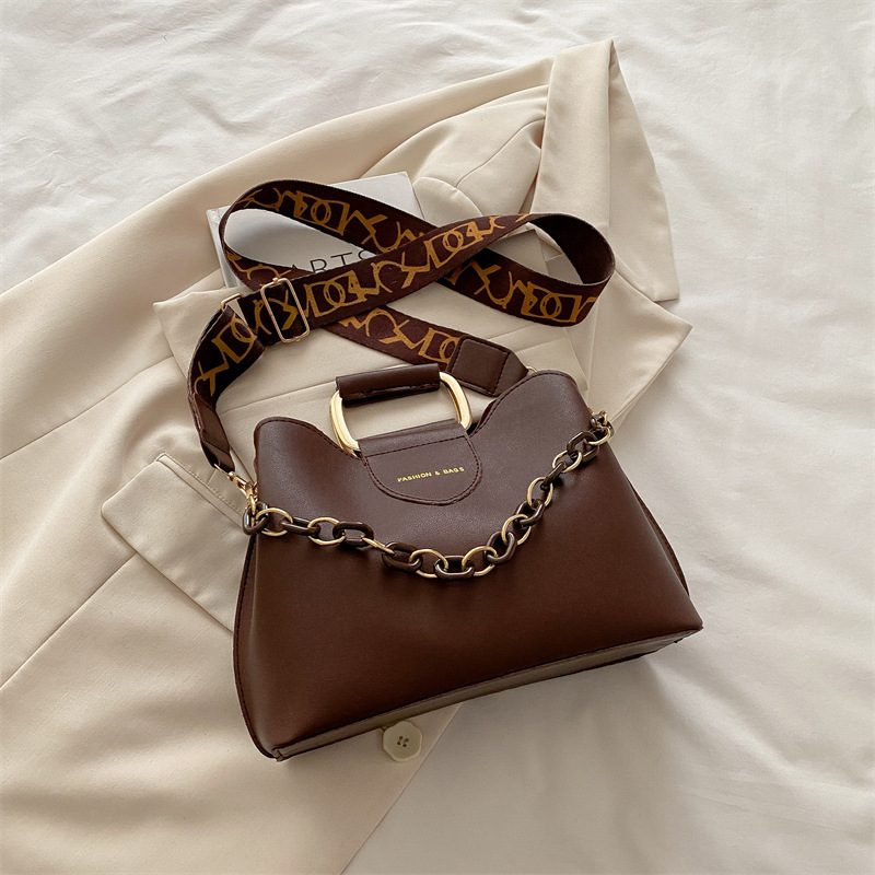 Minimalist Large Capacity Crossbody Bag view 8
