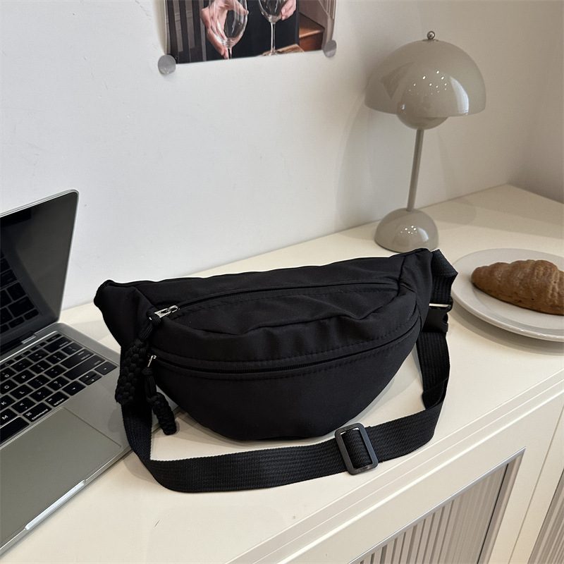 Sporty Large Capacity Crossbody Chest Bag view 4