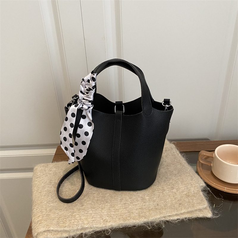 Solid Color Retro Crossbody Shoulder Bag view 4