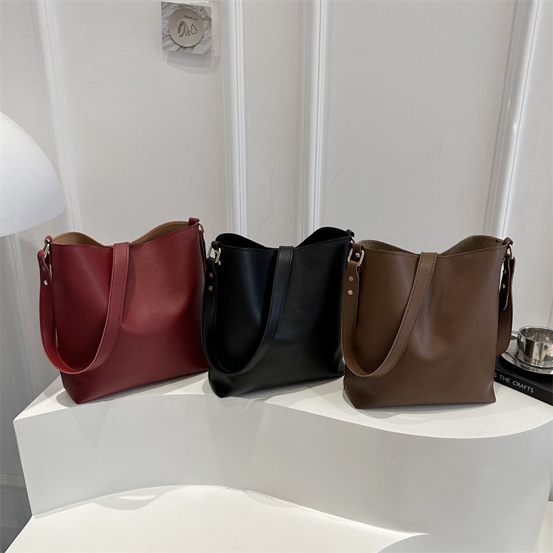 Retro Large Capacity Crossbody Shoulder Bag