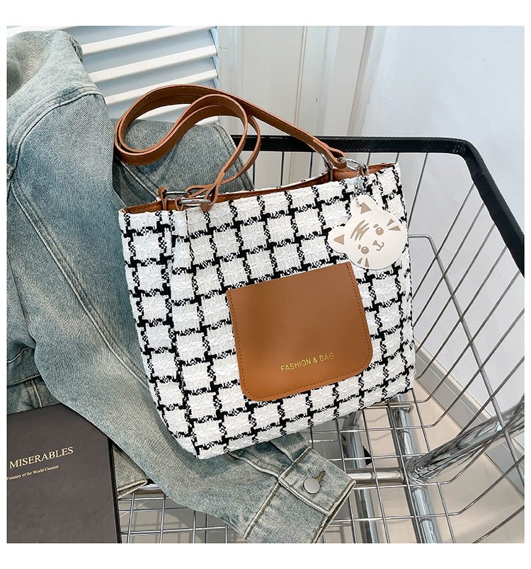 Large Capacity Minimalist Crossbody Top-Handle Tote Bag view 10