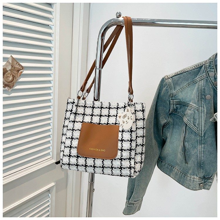Large Capacity Minimalist Crossbody Top-Handle Tote Bag view 3