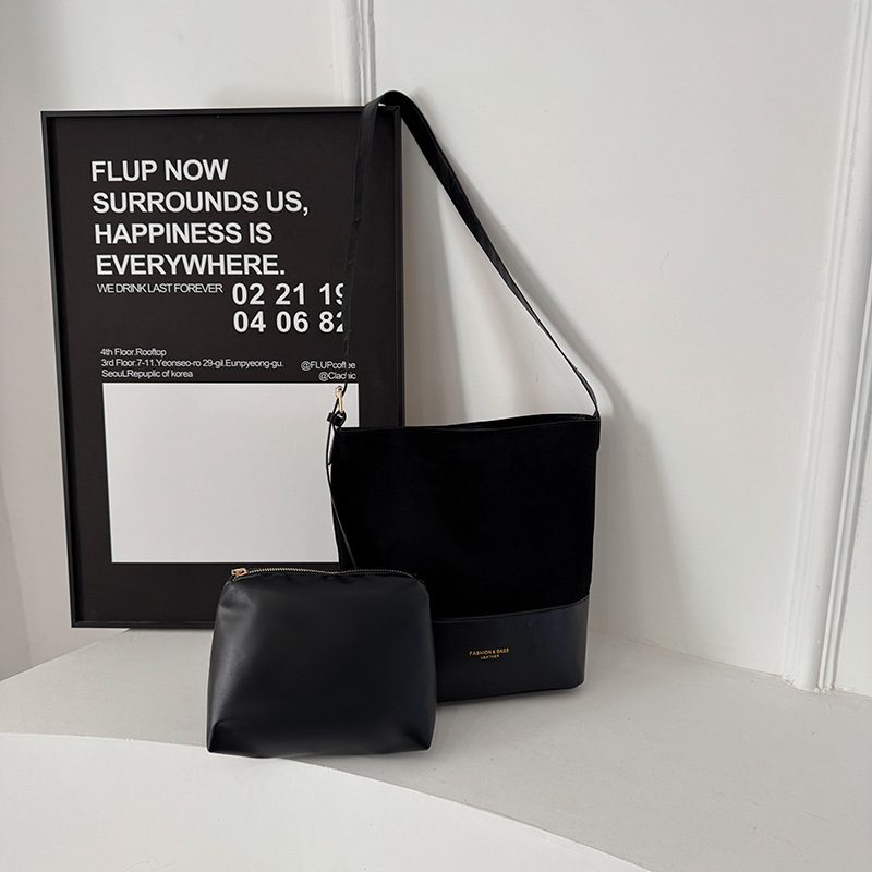 Minimalist Color Block Underarm Crossbody Bag view 2