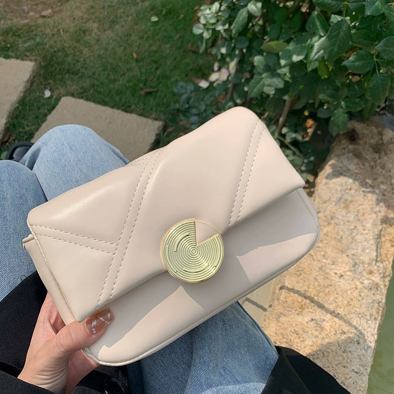 Bolso de Cadena Acolchado de Cuero PU view 4