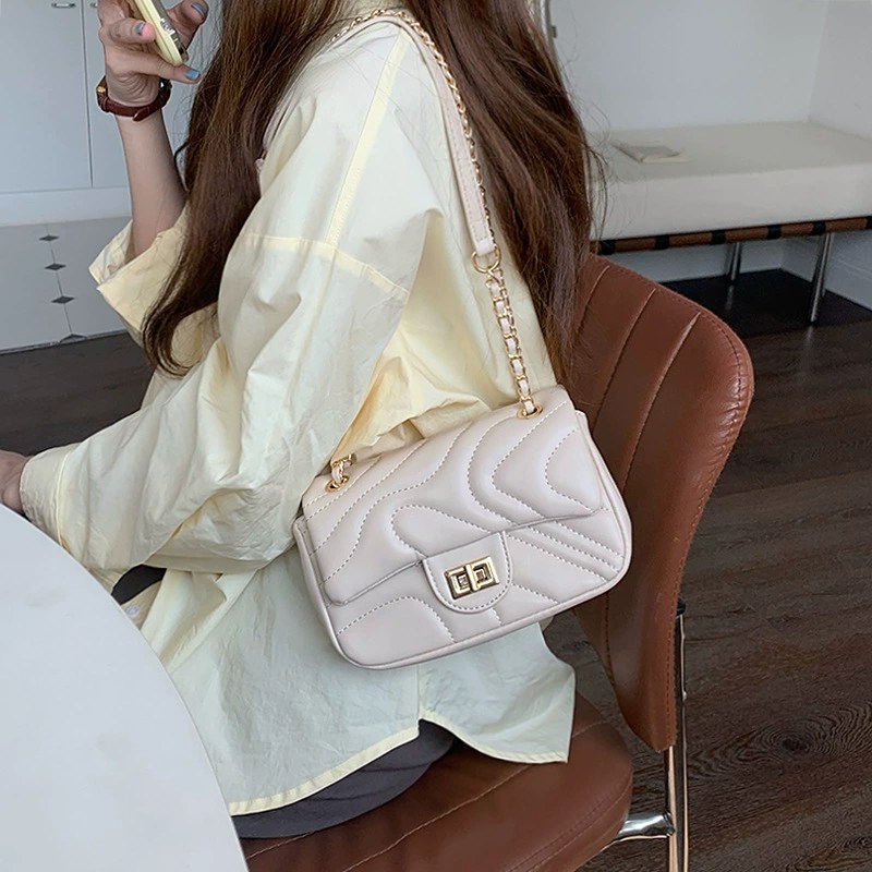 PU Leather Quilted Chain Bag for wholesale OEM — YANYAN Bags Guangzhou handbag factory