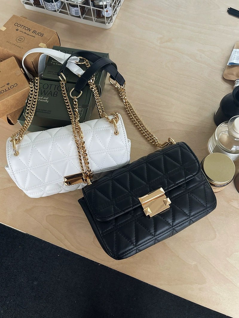 Black PU Leather Quilted Chain Bag for wholesale OEM — YANYAN Bags Guangzhou handbag factory