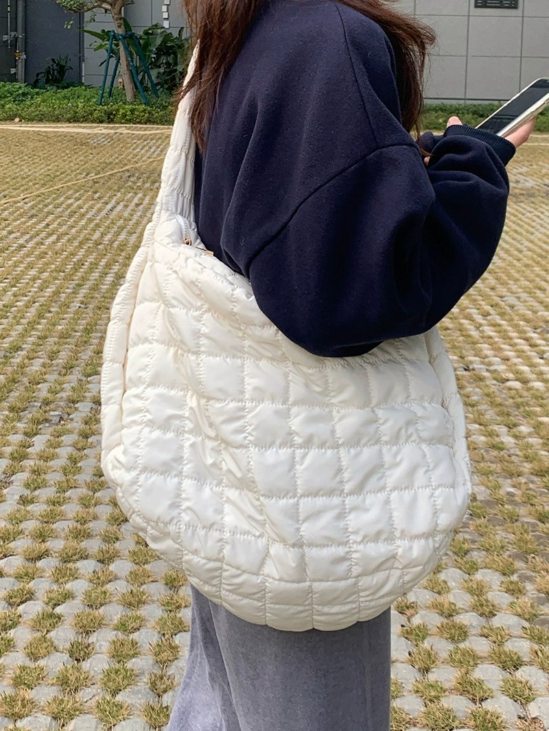 PU Leather Quilted Chain Bag for wholesale OEM — YANYAN Bags Guangzhou handbag factory