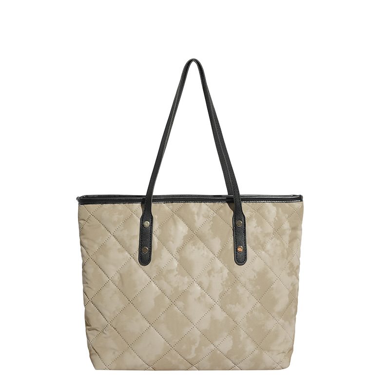 Bolsa Tote de Ombro Matelassê Grande Capacidade view 7