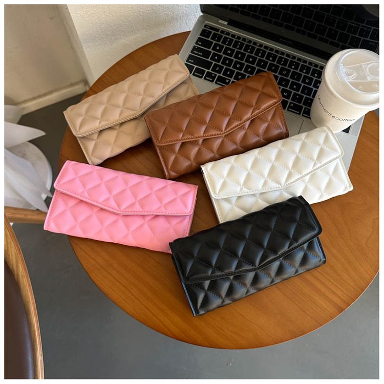 Quilted Minimalist Clutch Bag