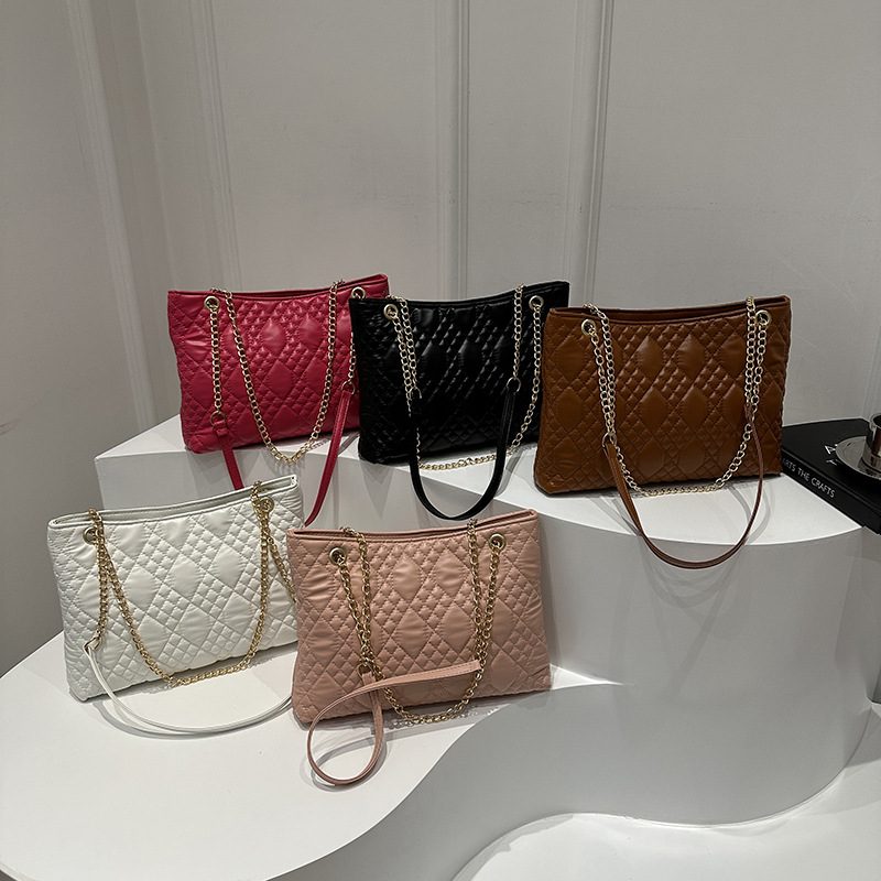 Quilted Large Capacity Crossbody Shoulder Bag