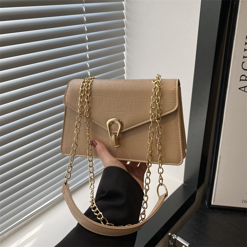 Stone Texture Quilted Chain Crossbody Square Bag view 3