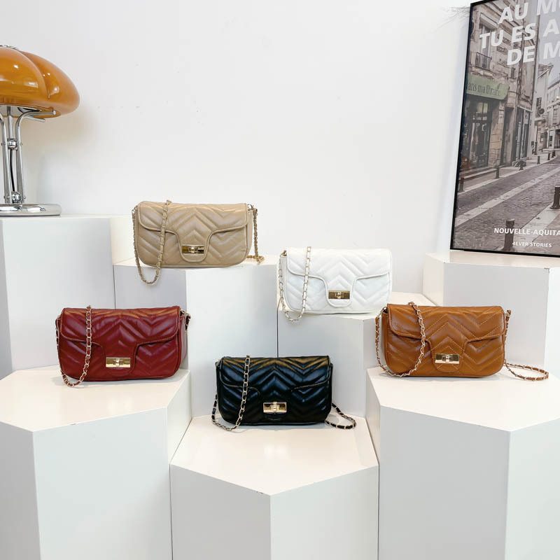 Quilted Chain Lock Crossbody Square Bag