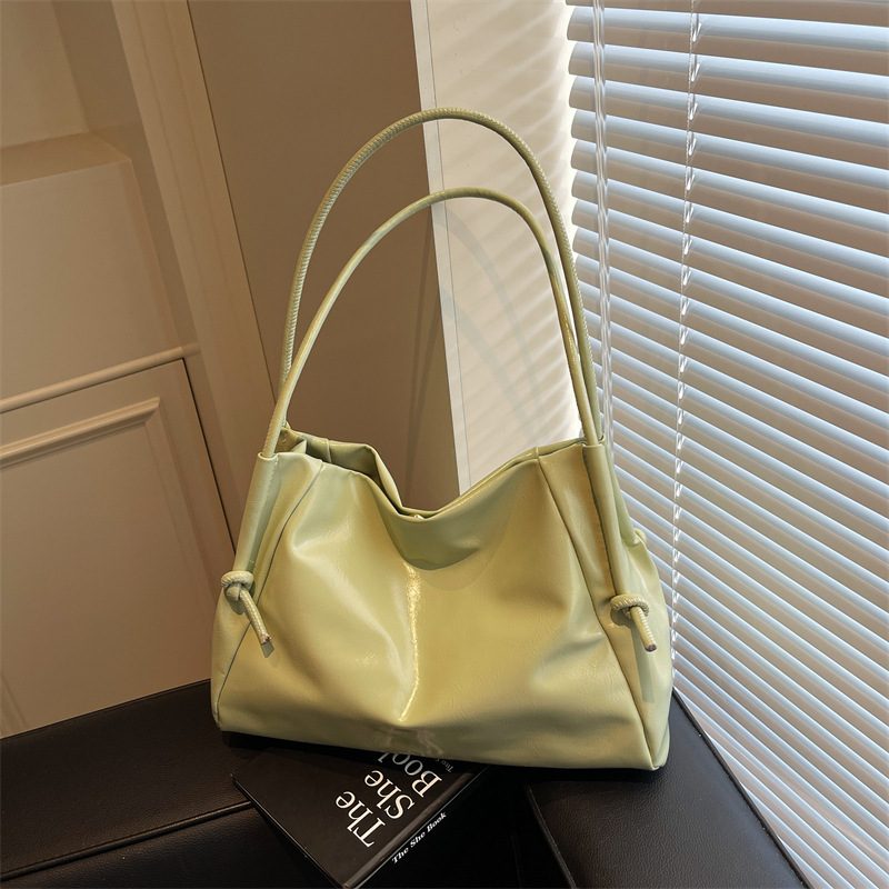 Quilted Letter Large Capacity Shoulder Bag